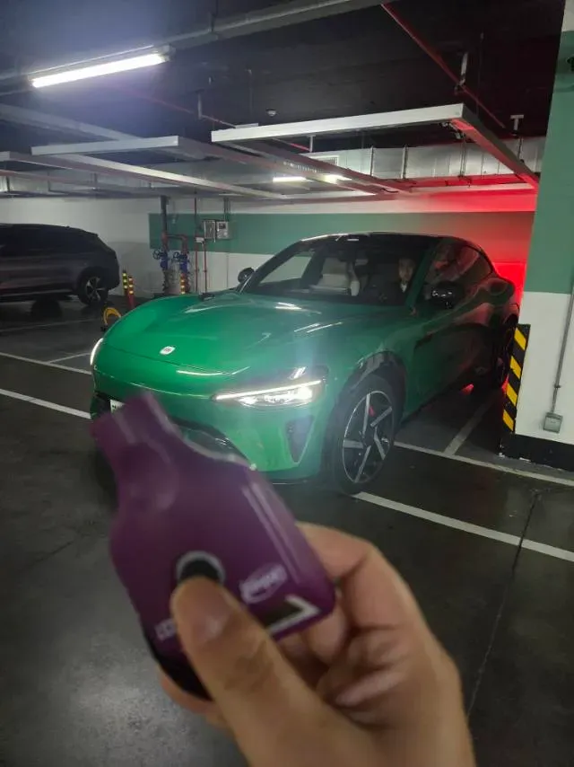 2025 MI YU7 BEV 101.7KWH,autocango,china used car exporter,china ev exporter,chinese used car exporter,chinese used ev exporter