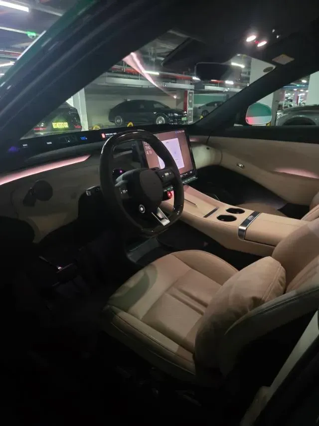 2025 MI YU7 BEV 101.7KWH,autocango,china used car exporter,china ev exporter,chinese used car exporter,chinese used ev exporter