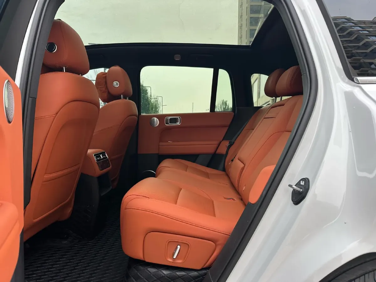 2025 Li L6 Range Extended 154HP L4 REEV,autocango,china used car exporter,china ev exporter,chinese used car exporter,chinese used ev exporter