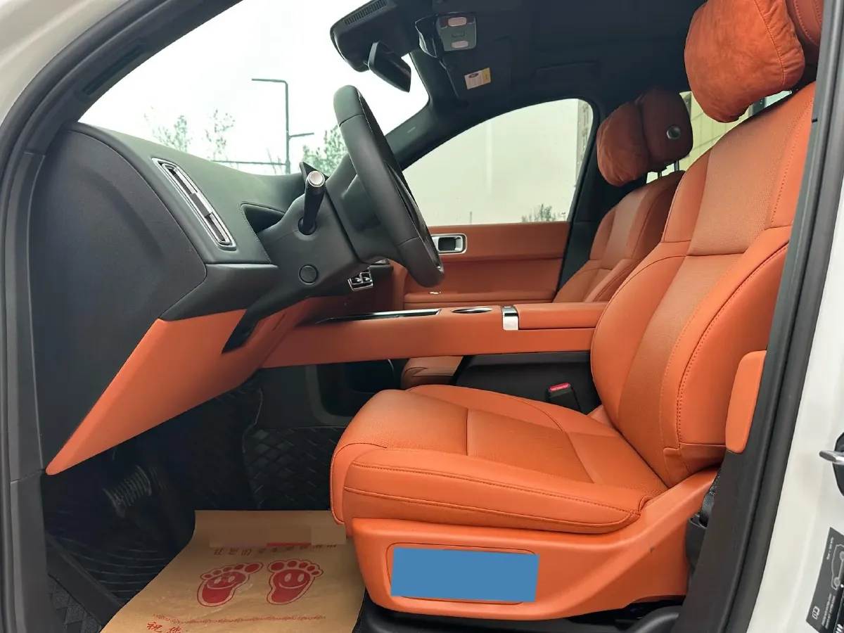 2025 Li L6 Range Extended 154HP L4 REEV,autocango,china used car exporter,china ev exporter,chinese used car exporter,chinese used ev exporter