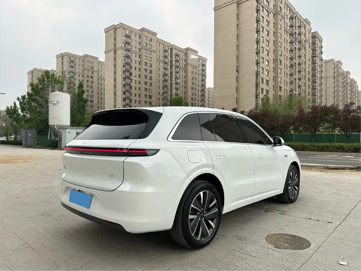 2025 Li L6 Range Extended 154HP L4 REEV,autocango,china used car exporter,china ev exporter,chinese used car exporter,chinese used ev exporter
