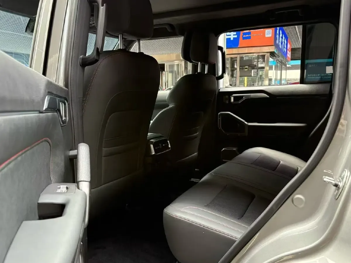 2025 Jetour Traveller 2.0T 254HP L4 8AT,autocango,china used car exporter,china ev exporter,chinese used car exporter,chinese used ev exporter