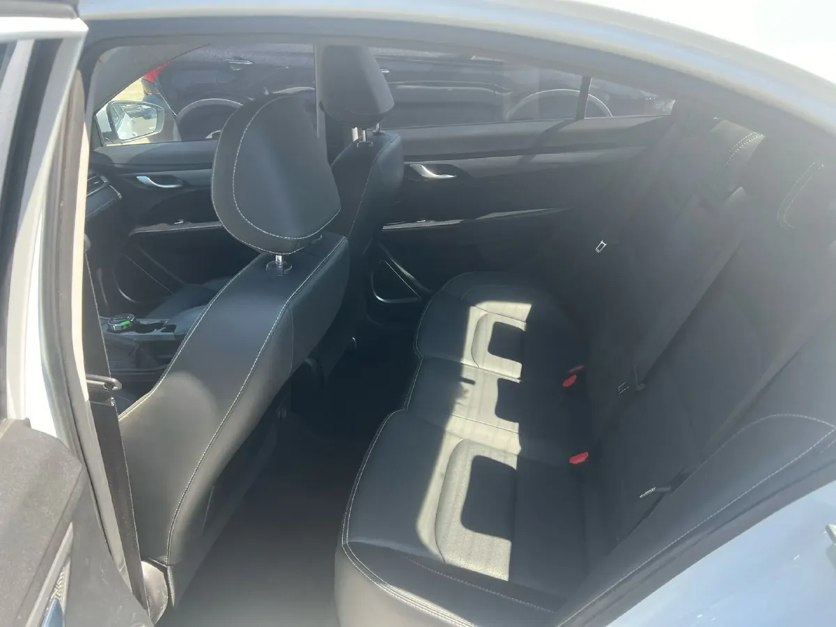 2020 Geely Emgrand 1.5L 109HP L4 5MT,autocango,china used car exporter,china ev exporter,chinese used car exporter,chinese used ev exporter