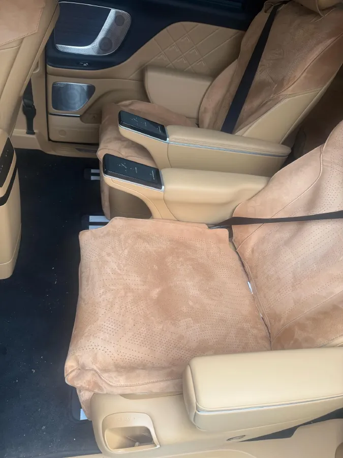 2026 Voyah Dream 1.5T 150HP L4 PHEV,autocango,china used car exporter,china ev exporter,chinese used car exporter,chinese used ev exporter