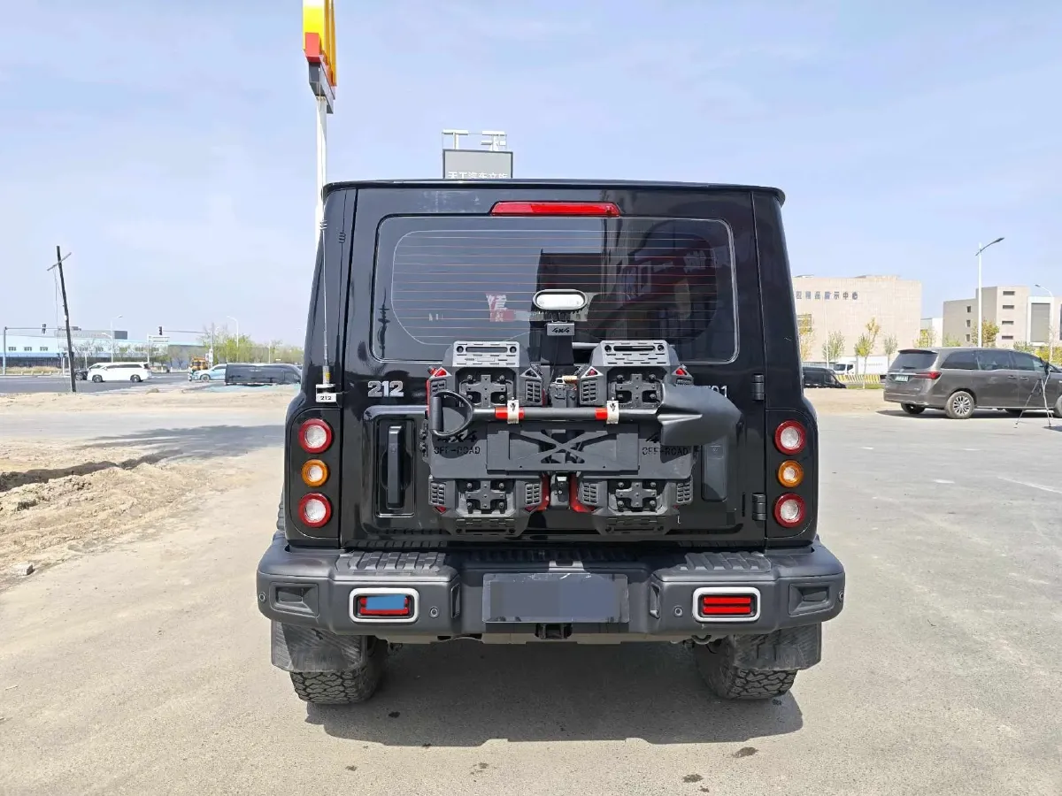 2025 212 212 T01 2.0T 252HP L4 8AT,autocango,china used car exporter,china ev exporter,chinese used car exporter,chinese used ev exporter