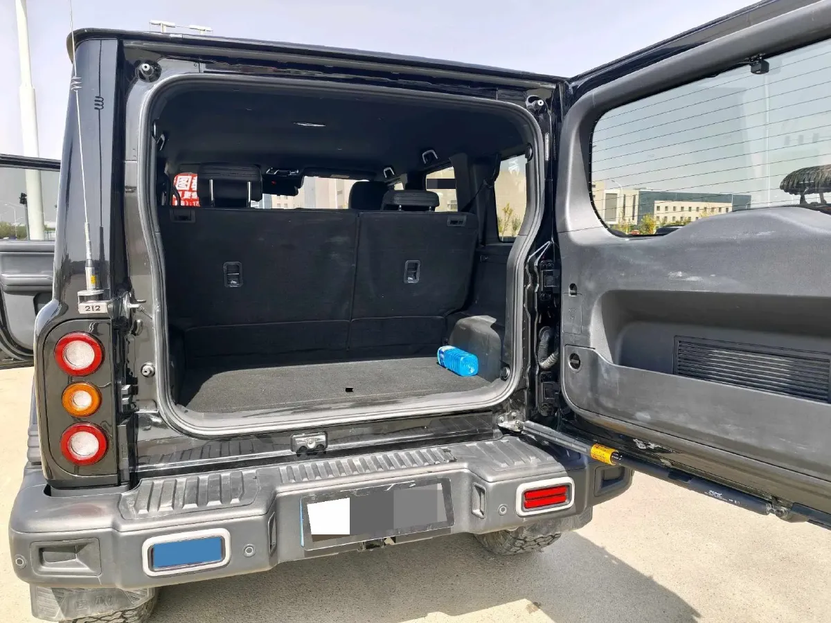 2025 212 212 T01 2.0T 252HP L4 8AT,autocango,china used car exporter,china ev exporter,chinese used car exporter,chinese used ev exporter