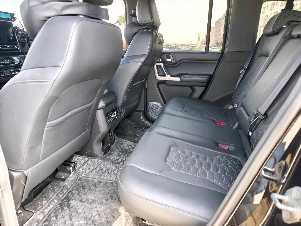 2025 212 212 T01 2.0T 252HP L4 8AT,autocango,china used car exporter,china ev exporter,chinese used car exporter,chinese used ev exporter