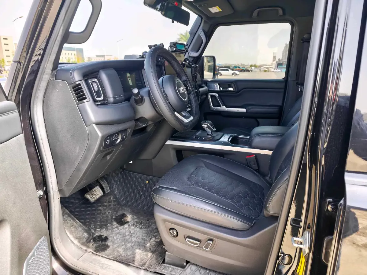 2025 212 212 T01 2.0T 252HP L4 8AT,autocango,china used car exporter,china ev exporter,chinese used car exporter,chinese used ev exporter