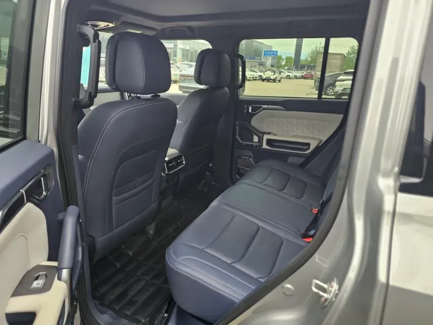 2024 Jetour ShanHai TravellerC-DM 1.5T 156HP L4 3DHT PHEV 43.24KWH,autocango,china used car exporter,china ev exporter,chinese used car exporter,chinese used ev exporter