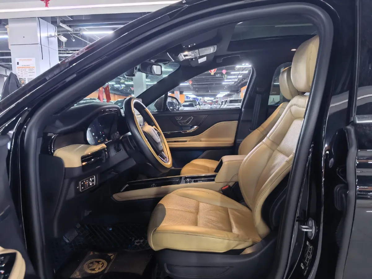 2022 Lincoln Corsair 2.0T 245HP L4 8AT,autocango,china used car exporter,china ev exporter,chinese used car exporter,chinese used ev exporter