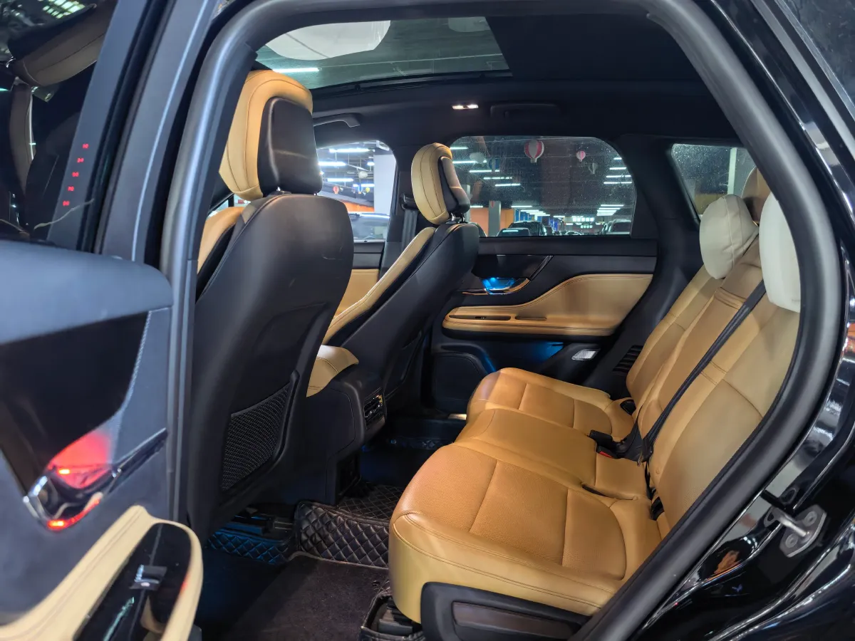 2022 Lincoln Corsair 2.0T 245HP L4 8AT,autocango,china used car exporter,china ev exporter,chinese used car exporter,chinese used ev exporter