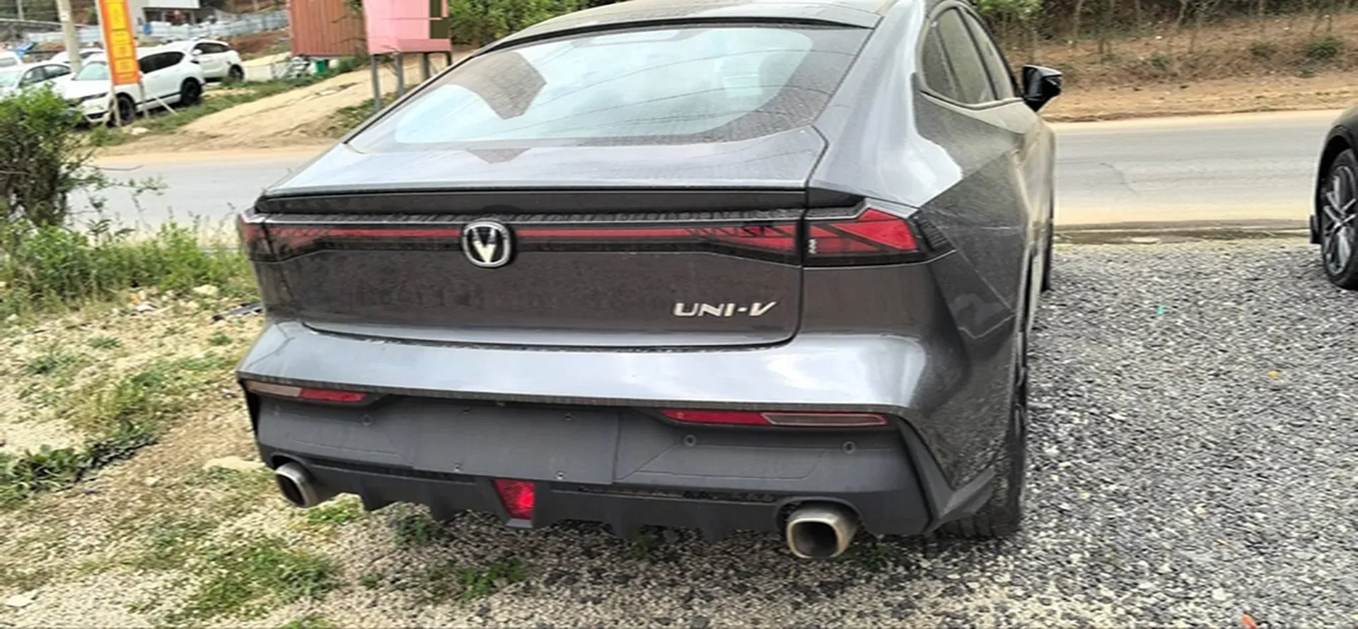 2022 ChangAn UNI-V 1.5T 188HP L4 7DCT,autocango,china used car exporter,china ev exporter,chinese used car exporter,chinese used ev exporter