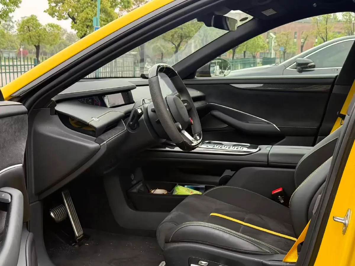 2025 MI SU7 Ultra BEV 93.7KWH,autocango,china used car exporter,china ev exporter,chinese used car exporter,chinese used ev exporter