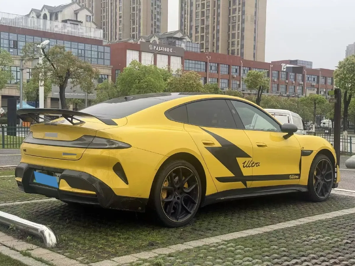 2025 MI SU7 Ultra BEV 93.7KWH,autocango,china used car exporter,china ev exporter,chinese used car exporter,chinese used ev exporter