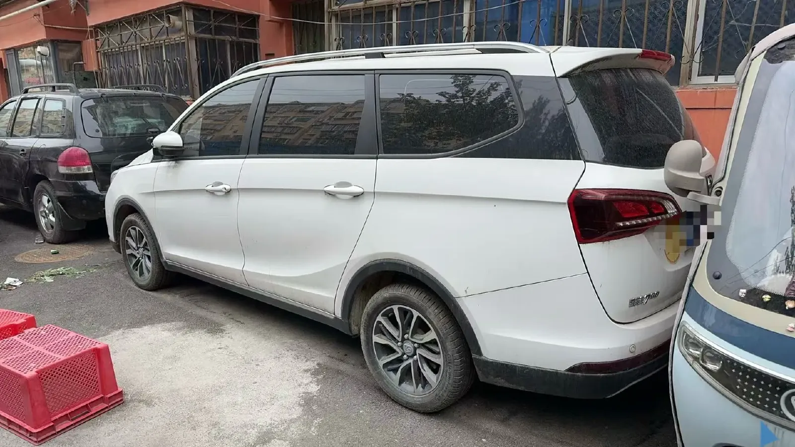 2019 BaoJun 730 1.5L 105HP L4 6MT,autocango,china used car exporter,china ev exporter,chinese used car exporter,chinese used ev exporter