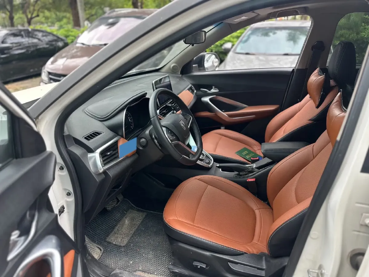 2017 BaoJun 510 1.5L 112HP L4 6MT,autocango,china used car exporter,china ev exporter,chinese used car exporter,chinese used ev exporter