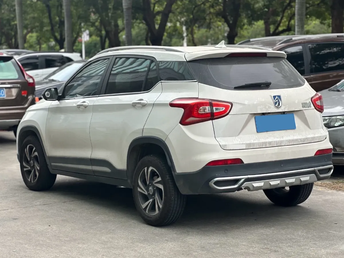 2017 BaoJun 510 1.5L 112HP L4 6MT,autocango,china used car exporter,china ev exporter,chinese used car exporter,chinese used ev exporter