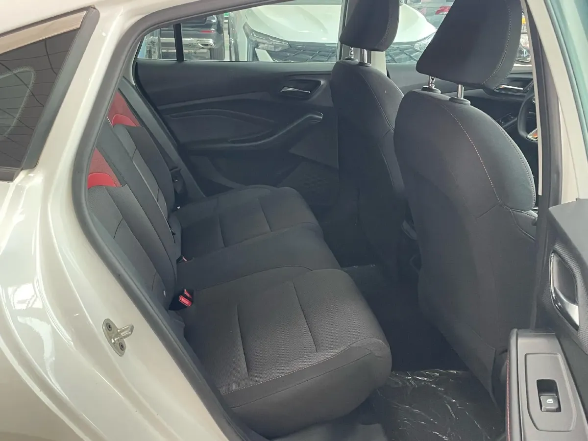 2023 MG 5 1.5L 129HP L4 5MT,autocango,china used car exporter,china ev exporter,chinese used car exporter,chinese used ev exporter