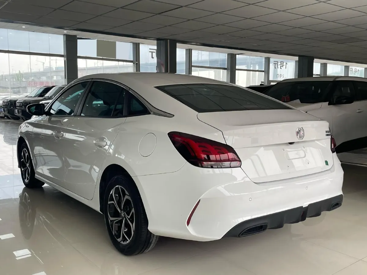 2023 MG 5 1.5L 129HP L4 5MT,autocango,china used car exporter,china ev exporter,chinese used car exporter,chinese used ev exporter