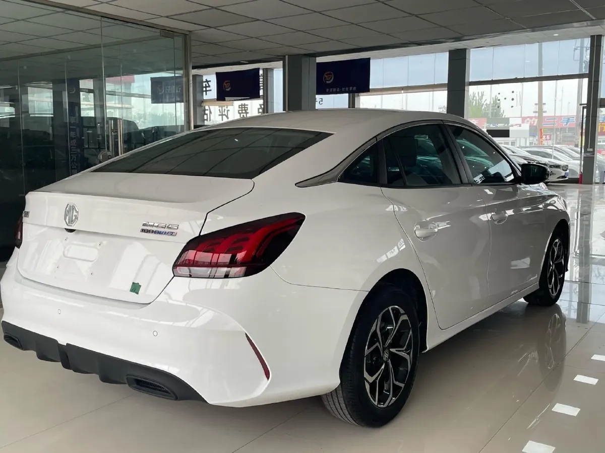 2023 MG 5 1.5L 129HP L4 5MT,autocango,china used car exporter,china ev exporter,chinese used car exporter,chinese used ev exporter