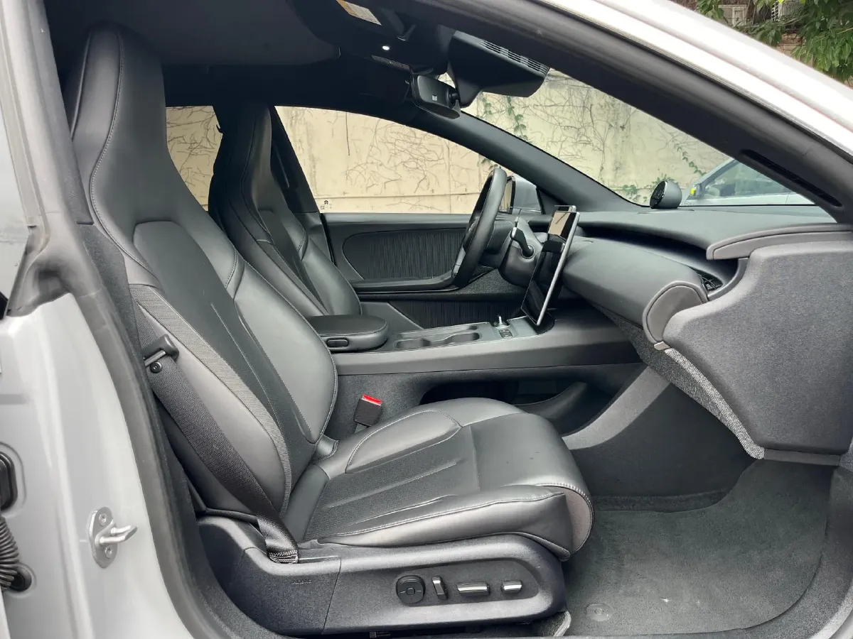 2024 NIO ET5T BEV 75KWH,autocango,china used car exporter,china ev exporter,chinese used car exporter,chinese used ev exporter