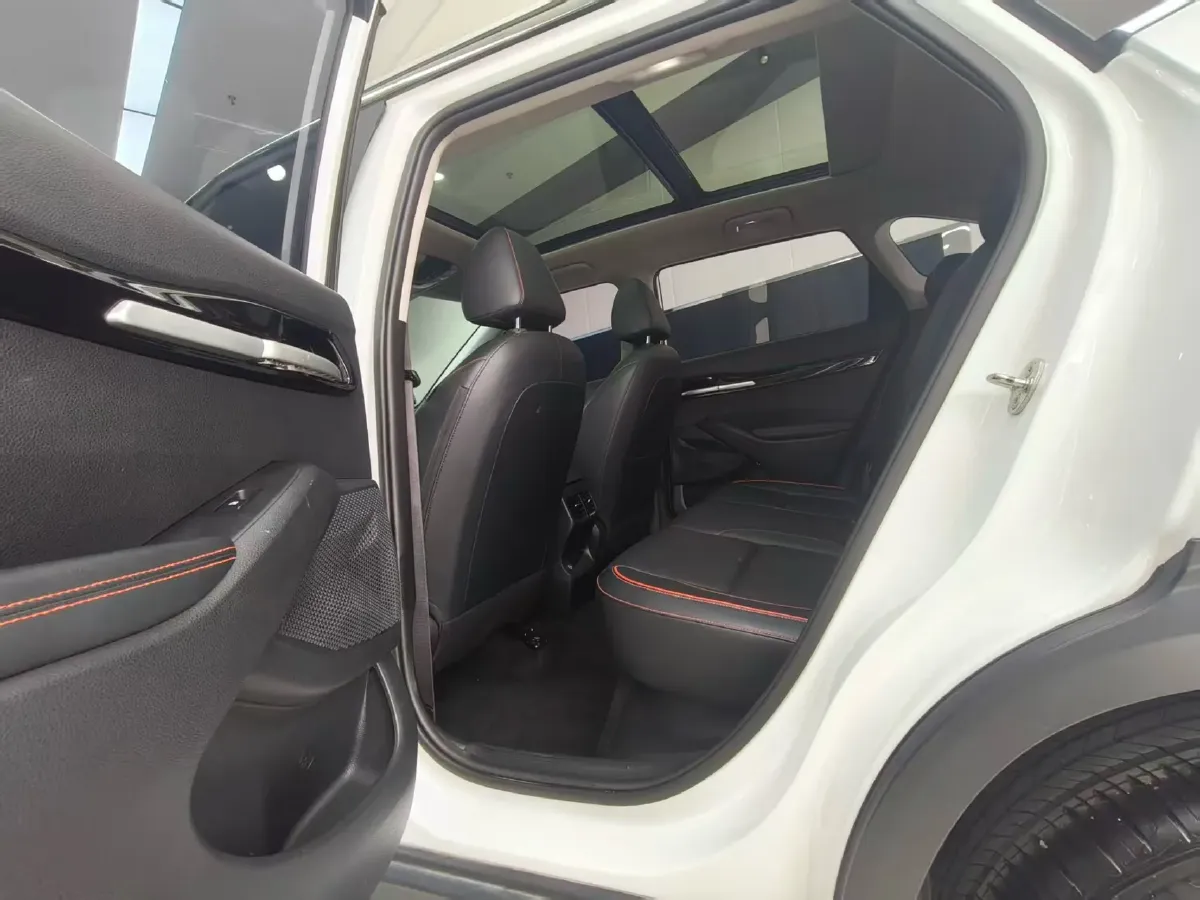 2023 Kia Seltos 1.5L 115HP L4 CVT,autocango,china used car exporter,china ev exporter,chinese used car exporter,chinese used ev exporter