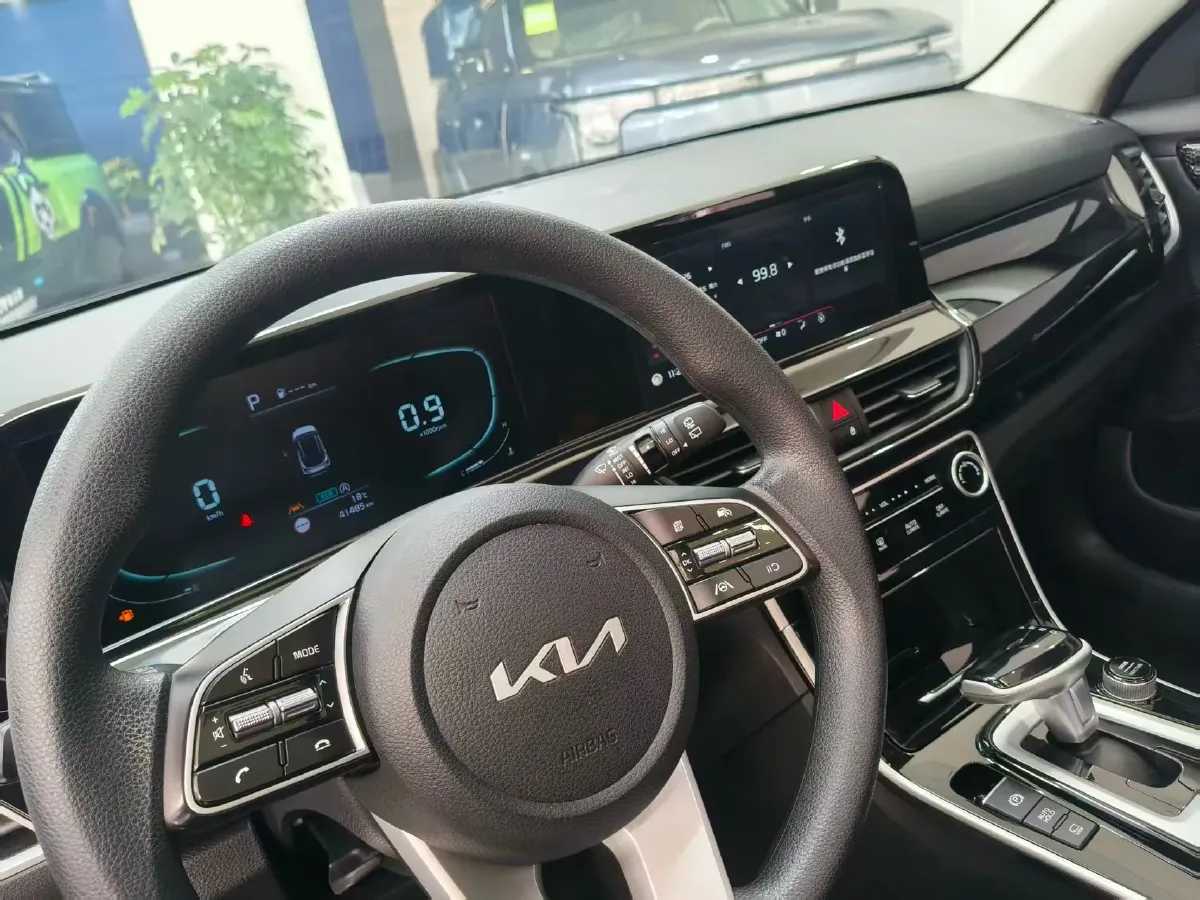 2023 Kia Seltos 1.5L 115HP L4 CVT,autocango,china used car exporter,china ev exporter,chinese used car exporter,chinese used ev exporter