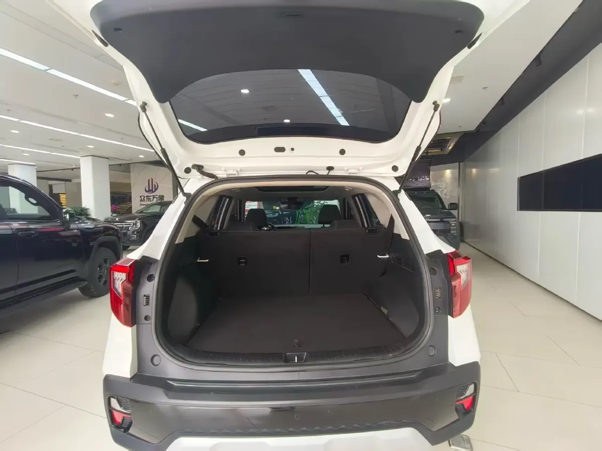 2023 Kia Seltos 1.5L 115HP L4 CVT,autocango,china used car exporter,china ev exporter,chinese used car exporter,chinese used ev exporter