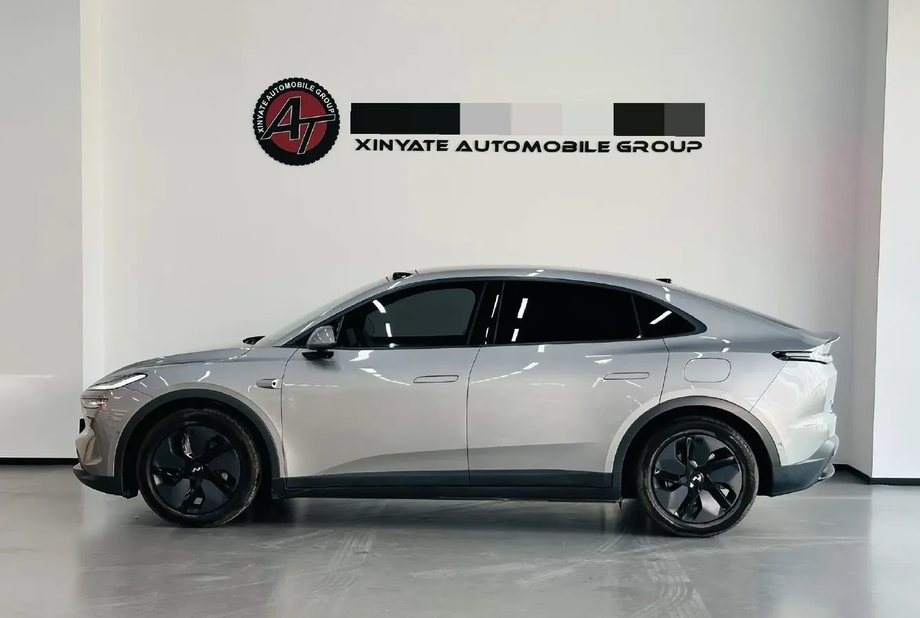 2024 IM L6 BEV 75KWH,autocango,china used car exporter,china ev exporter,chinese used car exporter,chinese used ev exporter