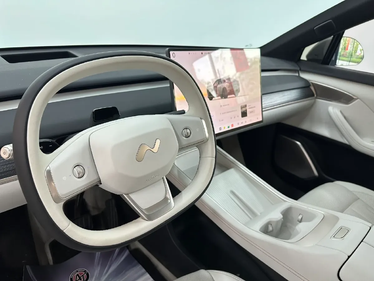 2024 IM L6 BEV 75KWH,autocango,china used car exporter,china ev exporter,chinese used car exporter,chinese used ev exporter