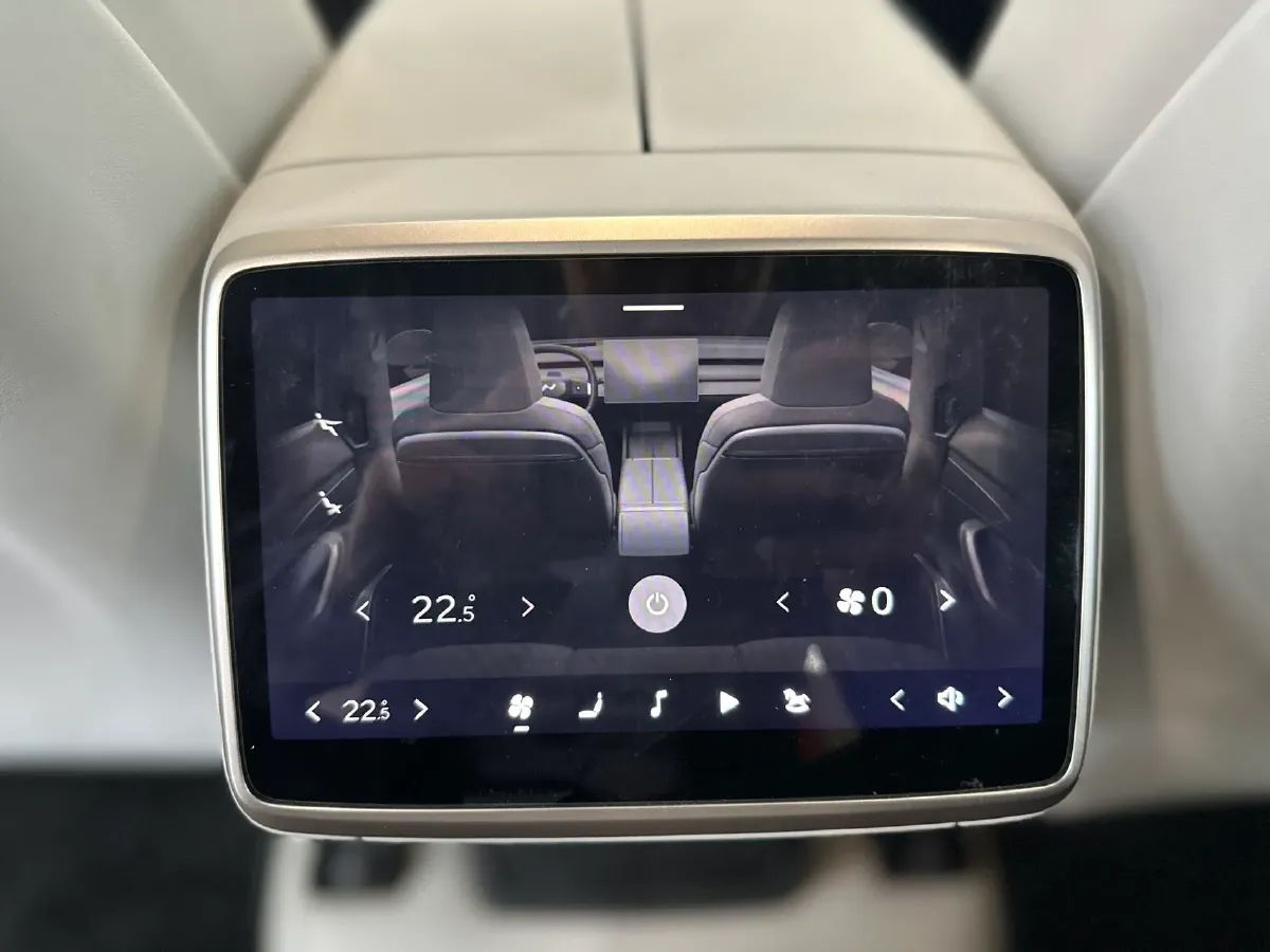 2024 IM L6 BEV 75KWH,autocango,china used car exporter,china ev exporter,chinese used car exporter,chinese used ev exporter