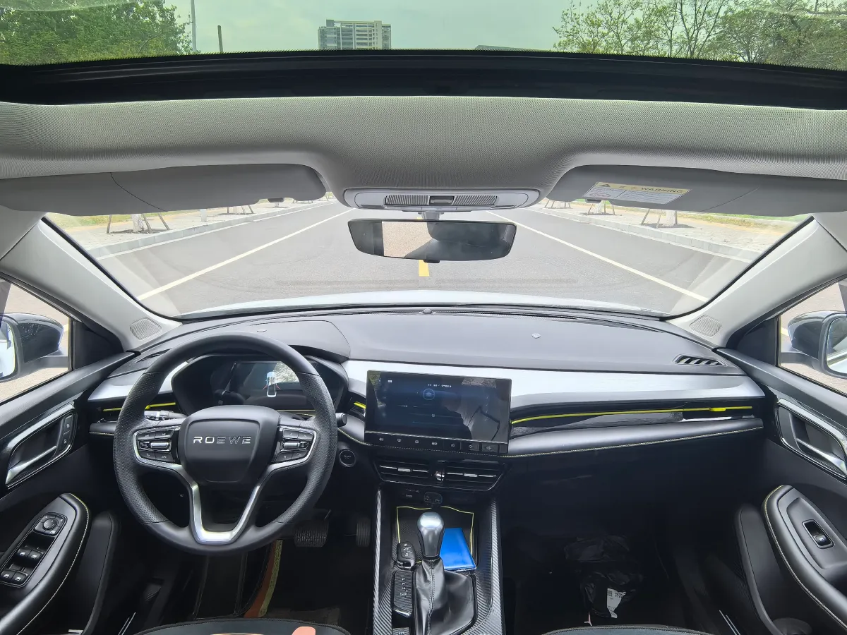 2021 Roewe i5 1.5L 120HP L4 CVT,autocango,china used car exporter,china ev exporter,chinese used car exporter,chinese used ev exporter