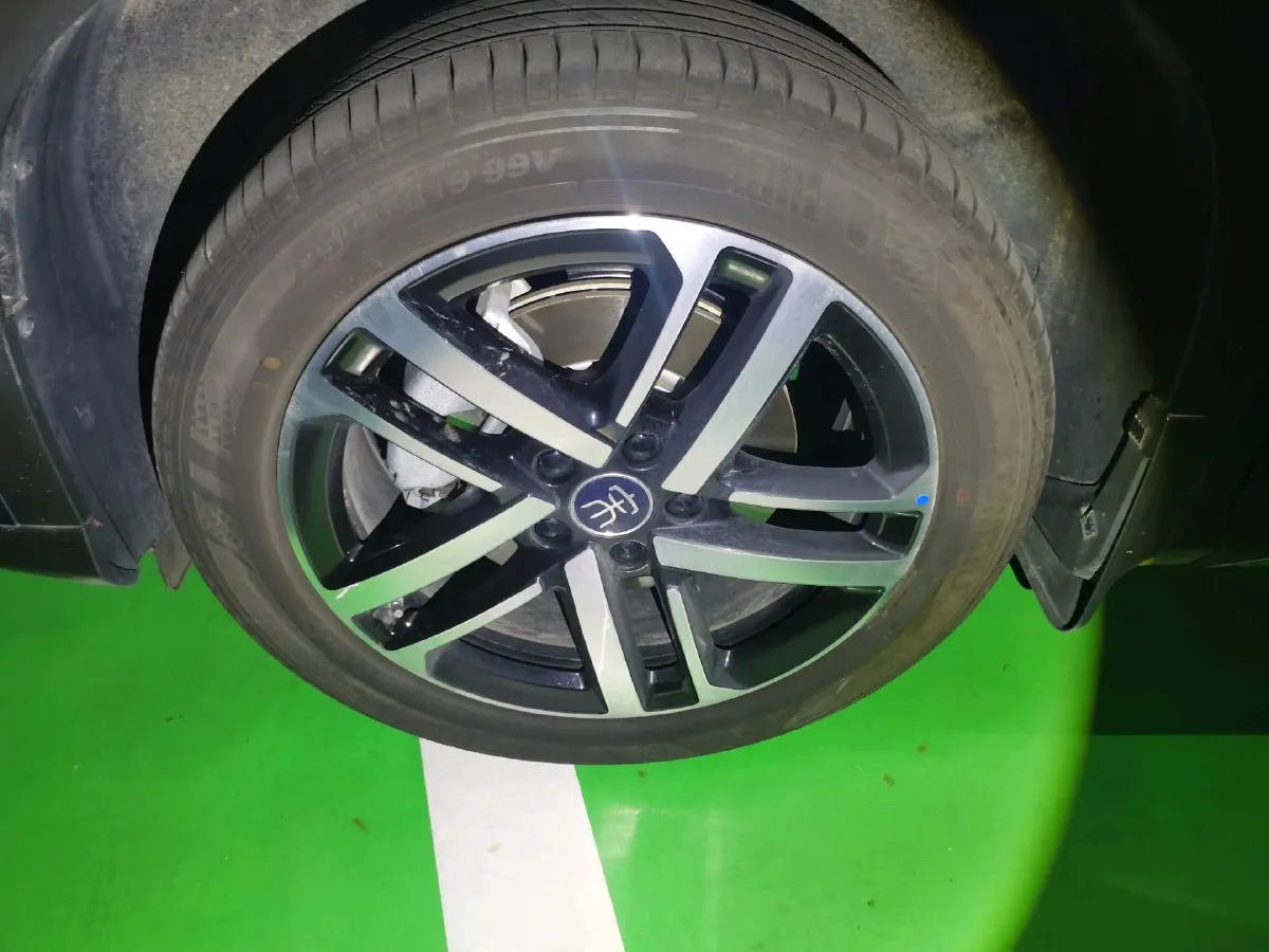 2024 BYD SongL DM-i 1.5L 101HP L4 E-CVT PHEV 18.3KWH,autocango,china used car exporter,china ev exporter,chinese used car exporter,chinese used ev exporter