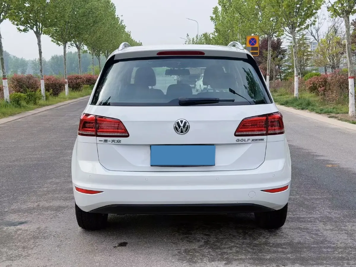 2018 Volkswagen Golf Sportsvan 1.6L 110HP L4 6AT,autocango,china used car exporter,china ev exporter,chinese used car exporter,chinese used ev exporter