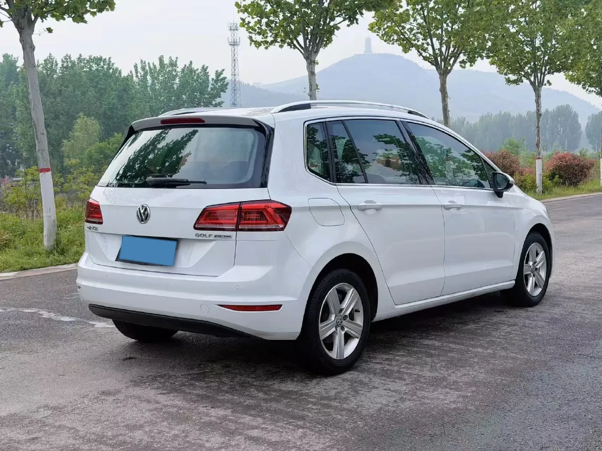 2018 Volkswagen Golf Sportsvan 1.6L 110HP L4 6AT,autocango,china used car exporter,china ev exporter,chinese used car exporter,chinese used ev exporter