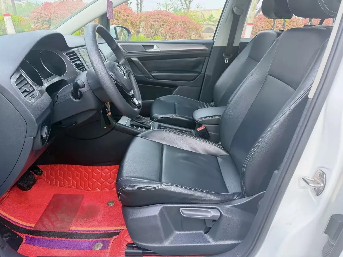 2018 Volkswagen Golf Sportsvan 1.6L 110HP L4 6AT,autocango,china used car exporter,china ev exporter,chinese used car exporter,chinese used ev exporter