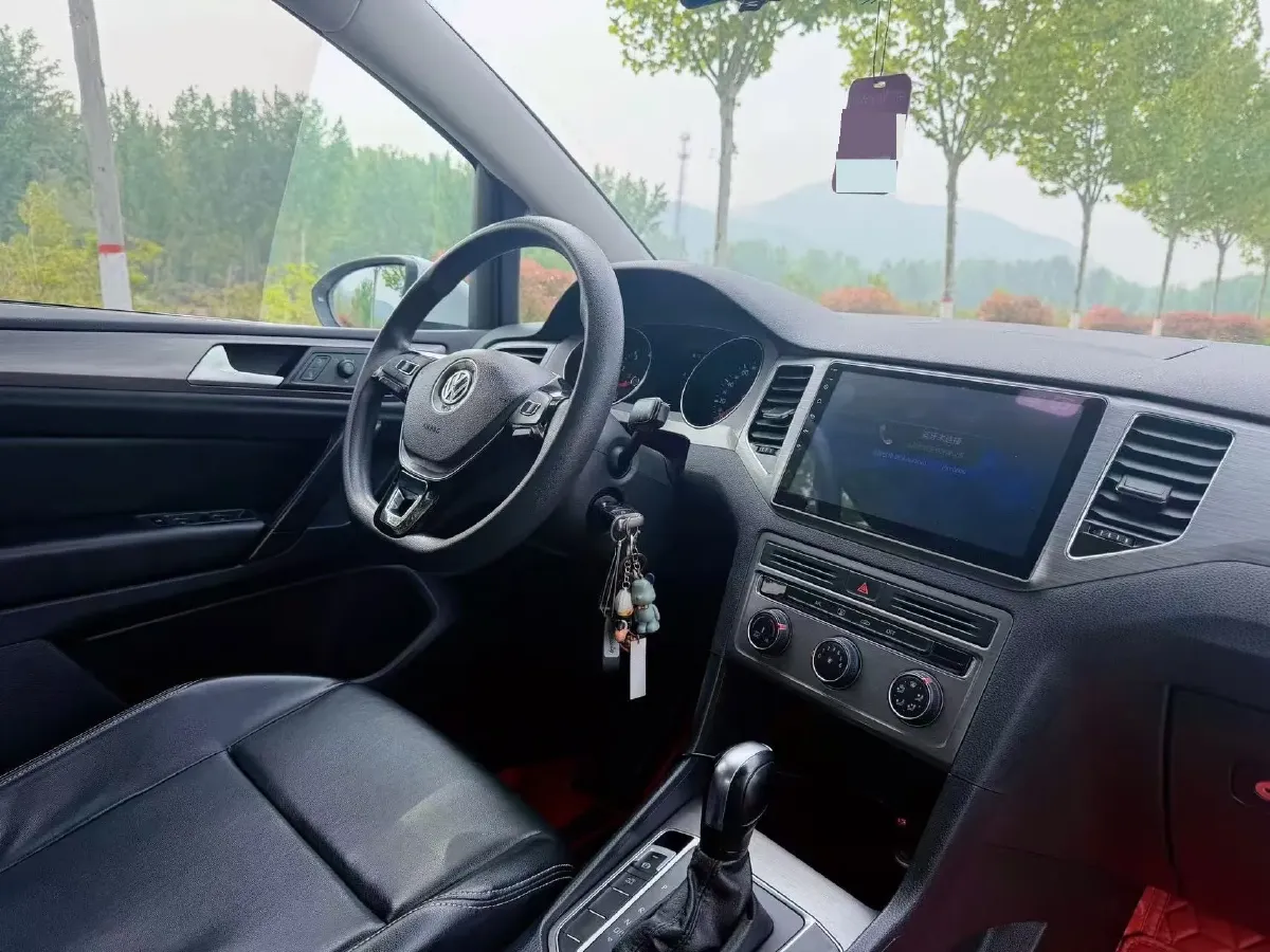 2018 Volkswagen Golf Sportsvan 1.6L 110HP L4 6AT,autocango,china used car exporter,china ev exporter,chinese used car exporter,chinese used ev exporter