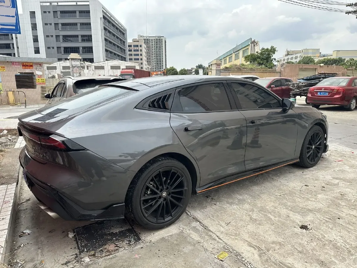 2023 ChangAn UNI-V 1.5T 188HP L4 7DCT,autocango,china used car exporter,china ev exporter,chinese used car exporter,chinese used ev exporter