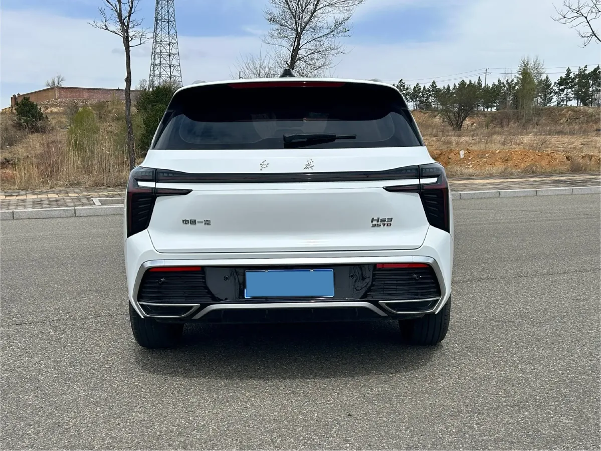 2023 HongQi HS3 1.5T 169HP L4 7DCT,autocango,china used car exporter,china ev exporter,chinese used car exporter,chinese used ev exporter