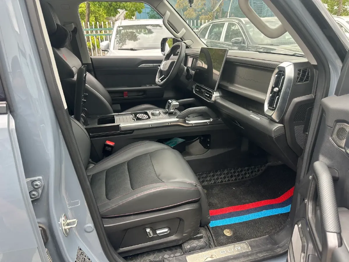 2024 Jetour ShanHai TravellerC-DM 1.5T 156HP L4 3DHT PHEV 43.24KWH,autocango,china used car exporter,china ev exporter,chinese used car exporter,chinese used ev exporter