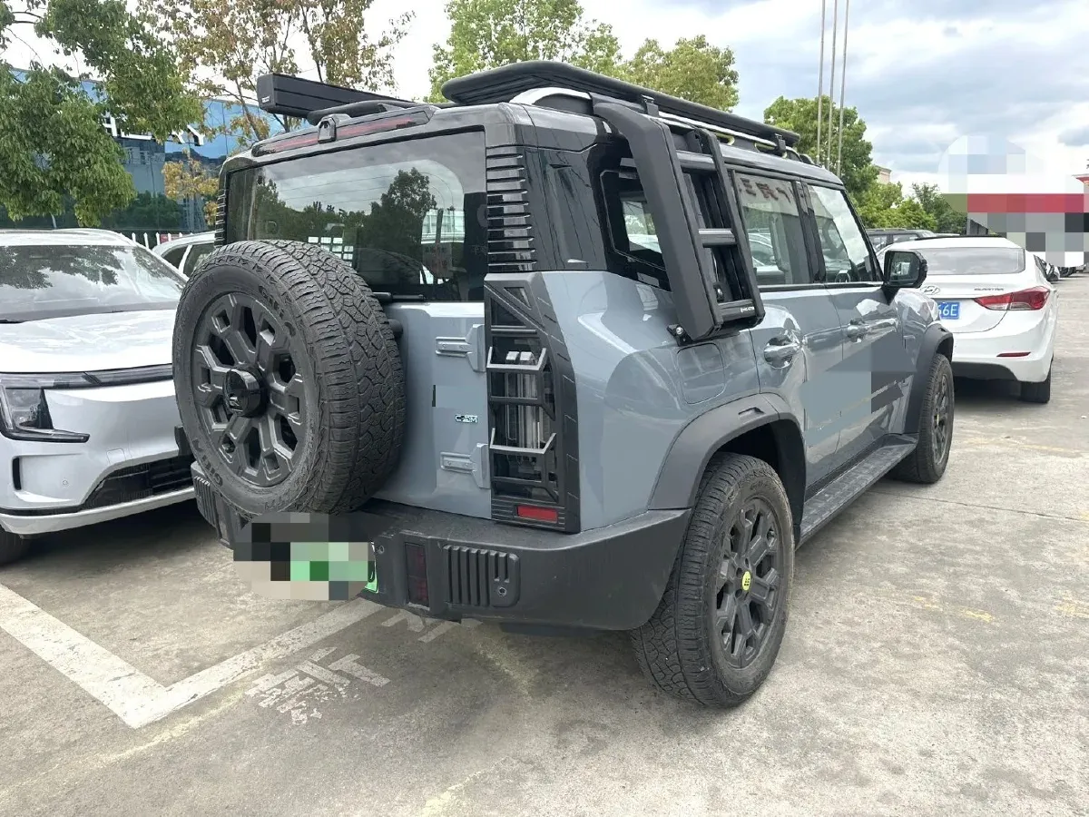 2024 Jetour ShanHai TravellerC-DM 1.5T 156HP L4 3DHT PHEV 43.24KWH,autocango,china used car exporter,china ev exporter,chinese used car exporter,chinese used ev exporter