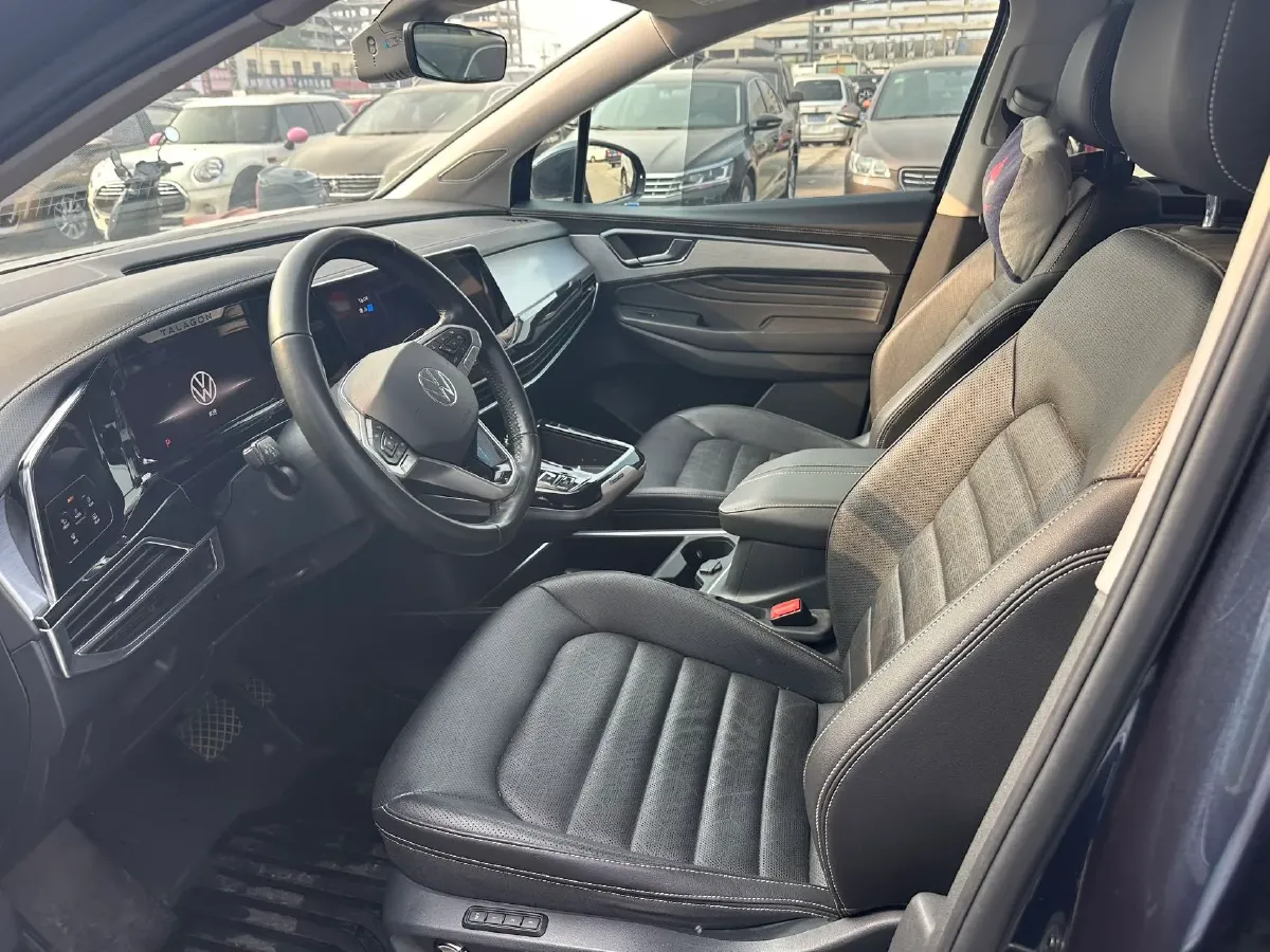 2021 Volkswagen Talagon 2.0T 220HP L4 7DCT,autocango,china used car exporter,china ev exporter,chinese used car exporter,chinese used ev exporter