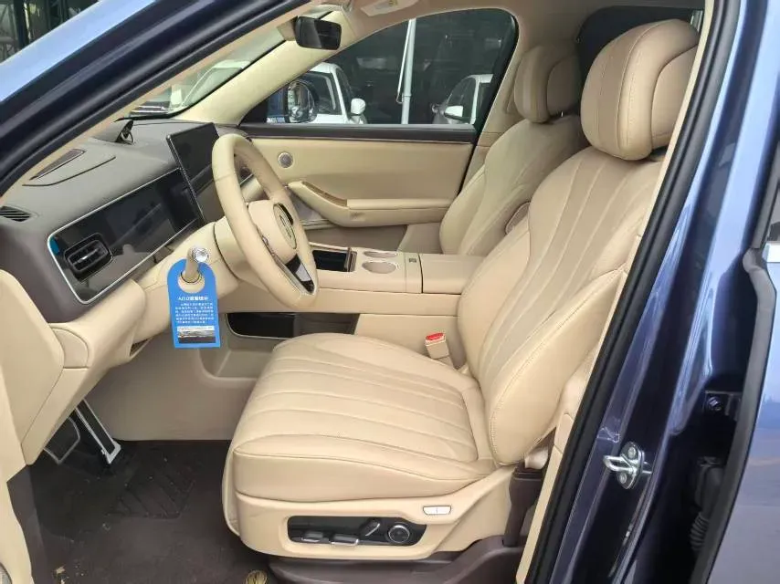 2026 AITO AITO M7 REEV 160HP REEV,autocango,china used car exporter,china ev exporter,chinese used car exporter,chinese used ev exporter