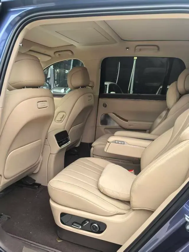 2026 AITO AITO M7 REEV 160HP REEV,autocango,china used car exporter,china ev exporter,chinese used car exporter,chinese used ev exporter