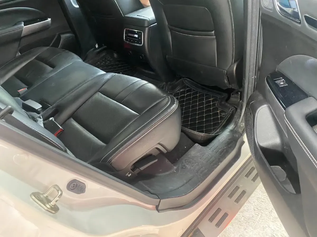 2020 GAC Trumpchi GS8 2.0T 252HP L4 6AT,autocango,china used car exporter,china ev exporter,chinese used car exporter,chinese used ev exporter