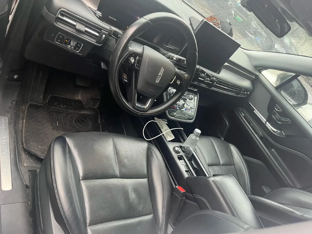 2021 Lincoln Corsair 2.0T 245HP L4 8AT,autocango,china used car exporter,china ev exporter,chinese used car exporter,chinese used ev exporter