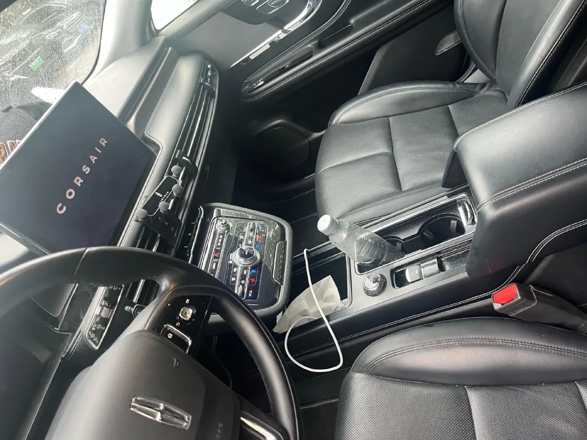 2021 Lincoln Corsair 2.0T 245HP L4 8AT,autocango,china used car exporter,china ev exporter,chinese used car exporter,chinese used ev exporter