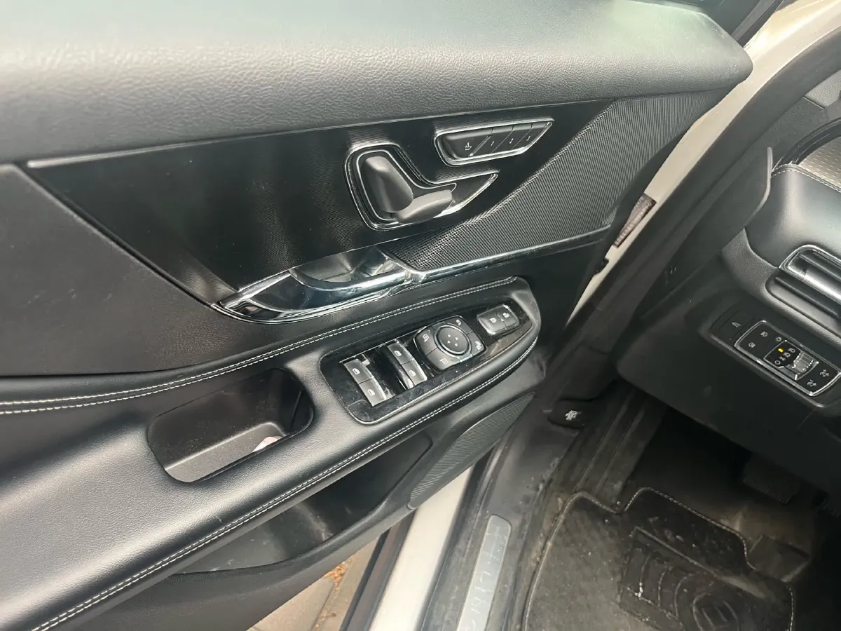 2021 Lincoln Corsair 2.0T 245HP L4 8AT,autocango,china used car exporter,china ev exporter,chinese used car exporter,chinese used ev exporter