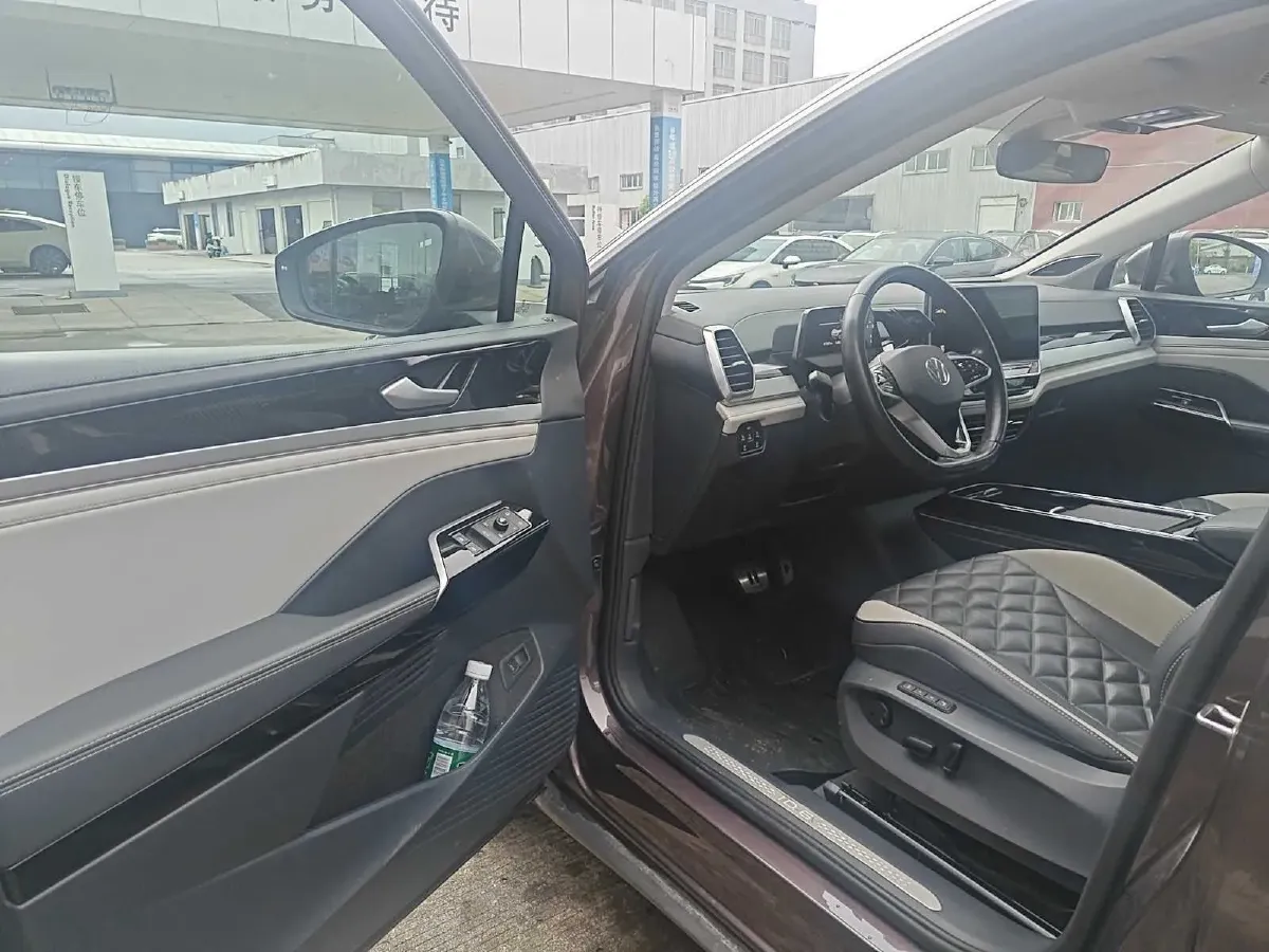 2022 ARCFOX αT BEV 94.5KWH,autocango,china used car exporter,china ev exporter,chinese used car exporter,chinese used ev exporter