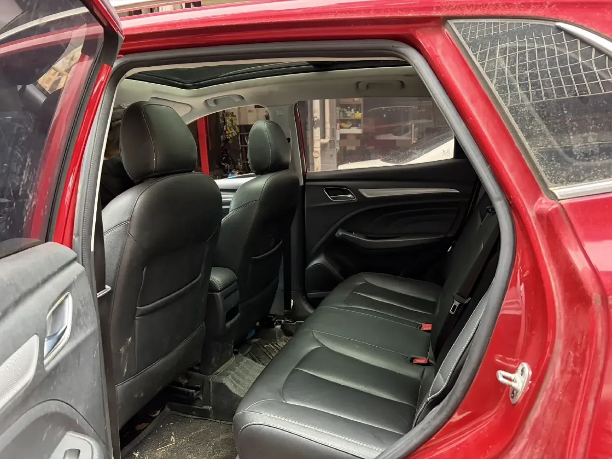 2018 Roewe RX5 1.5T 169HP L4 6MT,autocango,china used car exporter,china ev exporter,chinese used car exporter,chinese used ev exporter